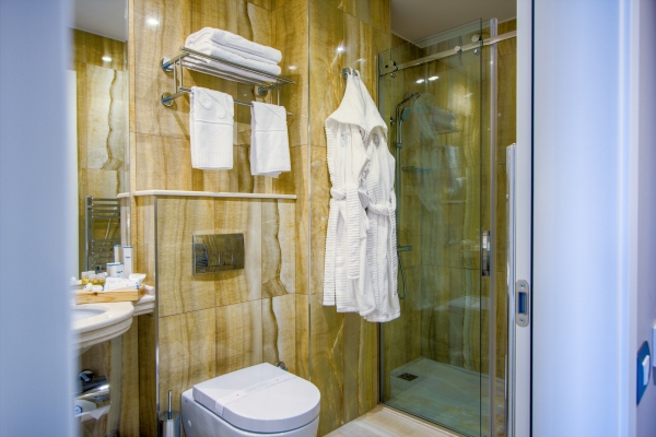 Lot Boutique Hotel (Tirana)